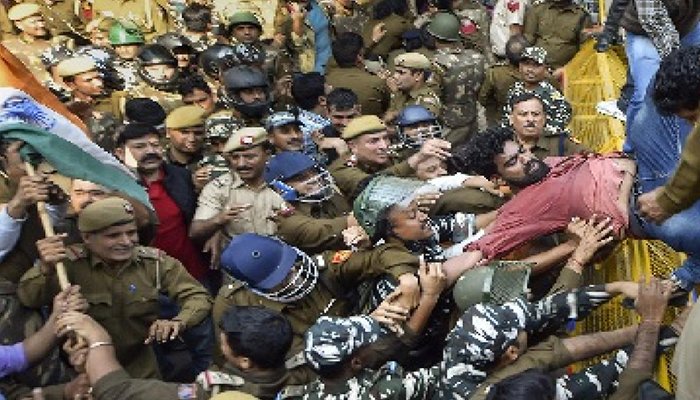 ജെഎന്‍യു സമരം: പോലീസ് നടപടിക്കെതിരെ ജെഎന്‍യു അധ്യാപക സംഘടന