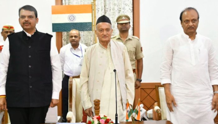 ഫഡ്നാവിസ് മഹാരാഷ്ട്ര മുഖ്യമന്ത്രിയായി സത്യപ്രതിജ്ഞ ചെയ്തു, അജിത് പവാര്‍ ഉപമുഖ്യമന്ത്രി
