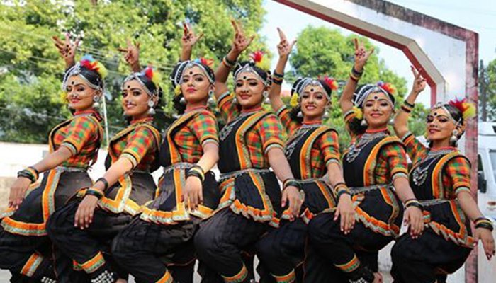 സംസ്ഥാന സ്കൂള്‍ കലോത്സവം: കോഴിക്കോട് മുന്നില്‍