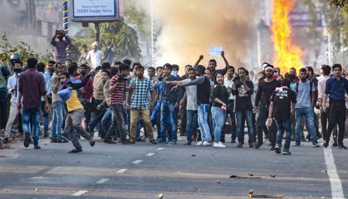 പൗരത്വ ഭേദഗതി ബില്‍: അസമിലേക്കുള്ള വിമാന-ട്രെയിന്‍ സര്‍വ്വീസുകള്‍ റദ്ദാക്കി