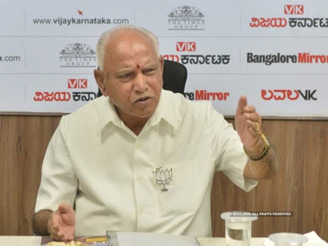 ഒരു വർഷത്തെ ശമ്പളം ദുരിതാശ്വാസ നിധിയിലേക്ക് നൽകുമെന്ന് യെദ്യുരപ്പ