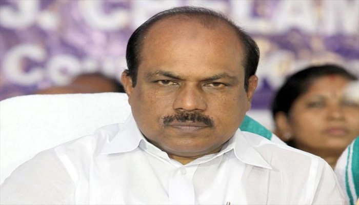 ചന്ദ്രിക ദിനപത്രത്തിന്റെ  അക്കൗണ്ടില്‍ ഇബ്രാഹിം കുഞ്ഞ്  4.5 കോടി നിക്ഷേപിച്ചിരുന്നതായി സര്‍ക്കാര്‍ ഹൈക്കോടതിയില്‍