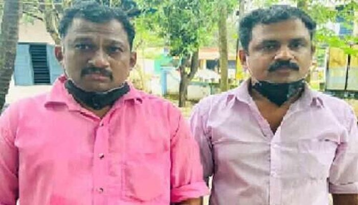 പോലീസുകാരെ തോട്ട പൊട്ടിച്ച് അപായപ്പെടുത്തുമെന്ന്  ഭീഷണിപ്പെടുത്തിയ കേസിൽ രണ്ടു പേർ അറസ്റ്റിൽ