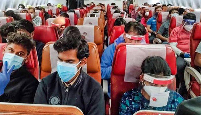 രാജ്യത്തെ വിമാനയാത്രക്കാർക്ക് കേന്ദ്രസർക്കാർ പുതിയ മാർഗനിർദേശങ്ങൾ പുറത്തിറക്കി. തെറ്റായ വിവരം നൽകുന്നവർക്ക് ക്രിമിനൽ കുറ്റം