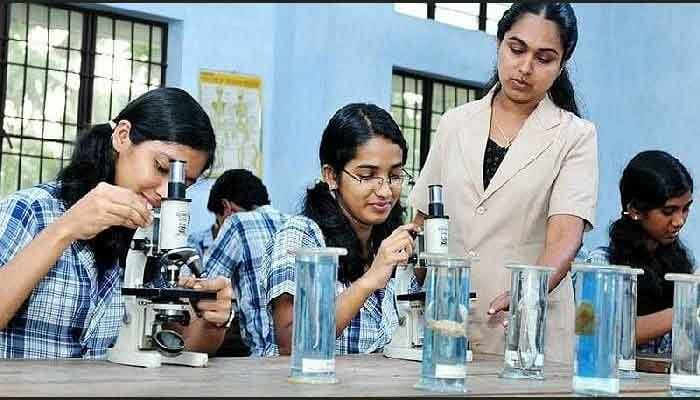 കൊവിഡ്; സംസ്ഥാനത്തെ ഹയര്‍സെക്കണ്ടറി, വൊക്കേഷണല്‍ ഹയര്‍സെക്കണ്ടറി പ്രാക്ടിക്കല്‍ പരീക്ഷകള്‍ മാറ്റി
