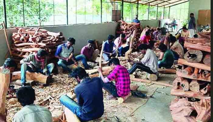 ചന്ദന ലേലത്തിനുളള ഒരുക്കങ്ങള്‍ ആരംഭിച്ചു