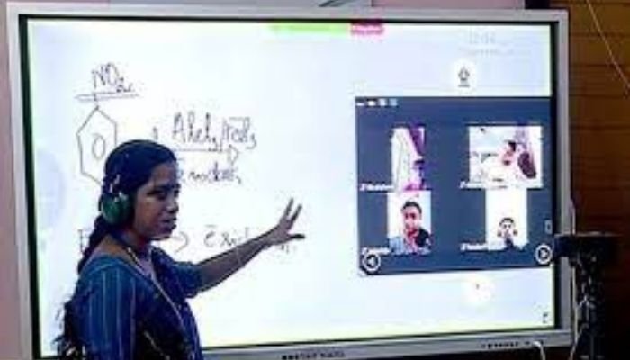 എല്ലാ കുട്ടികൾക്കും ഇന്‍റർനെറ്റ് ഉറപ്പാക്കിയ ശേഷം മാത്രം ക്ലാസ്സുകൾ, ട്രയൽ ഒരാഴ്ച കൂടി