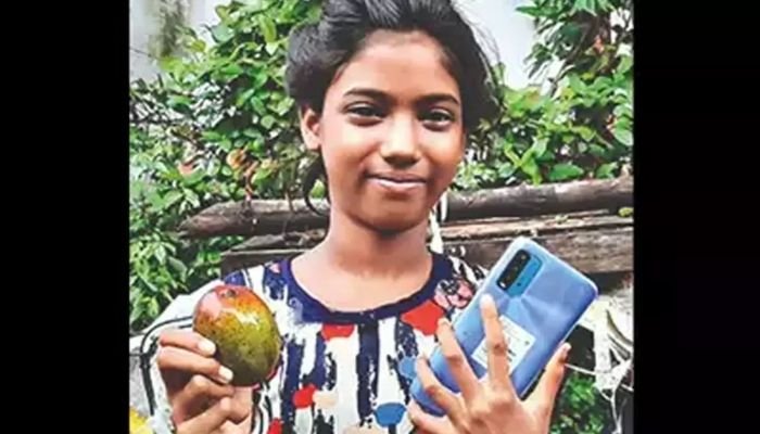 ഓണ്‍ലൈന്‍ ക്ലാസിന് സ്മാര്‍ട് ഫോണ്‍ വാങ്ങാന്‍ അഞ്ചാം ക്ലാസുകാരി 12 മാങ്ങ വിറ്റത് 1.2 ലക്ഷം രൂപക്ക്