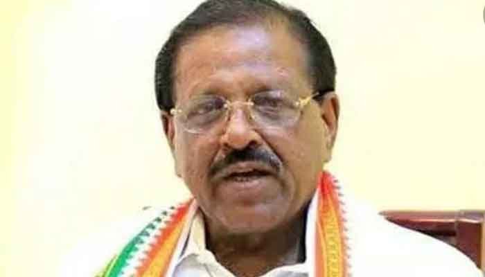 അത്രയ്ക്ക് സ്വാധീനമുണ്ടെങ്കില്‍ ഉമ്മന്‍ ചാണ്ടിയും രമേശ് ചെന്നിത്തലയും പുതിയ പാര്‍ട്ടിയുണ്ടാക്കി പുറത്ത് പോകട്ടേയെന്ന് രാജ്‌മോഹന്‍ ഉണ്ണിത്താന്‍