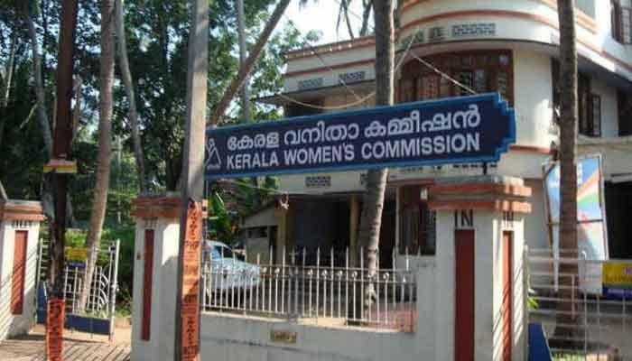 ആലപ്പുഴ:  തൊഴിലിടങ്ങളില്‍ വനിതകള്‍ക്കായുള്ള പരാതി സെല്ലുകളുടെ പ്രവര്‍ത്തനം ഉറപ്പുവരുത്തണം: വനിതാ കമ്മീഷന്‍