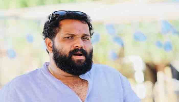 വയോധികയുടെ മീൻകുട്ട തട്ടിത്തെറിപ്പിച്ച പോലീസിനെതിരെ വിമർശനവുമായി സംവിധായകൻ അരുൺ ഗോപി