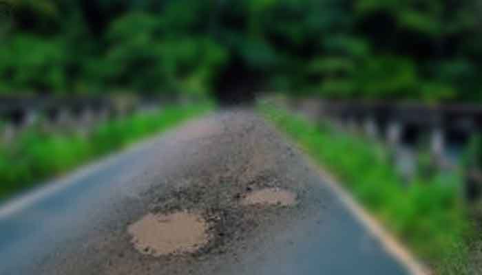 ആലപ്പുഴ: പി. എസ്. കവല – ചുടുകാട്ടുംപുറം റോഡ് പുനര്‍ നിര്‍മ്മിക്കുന്നു