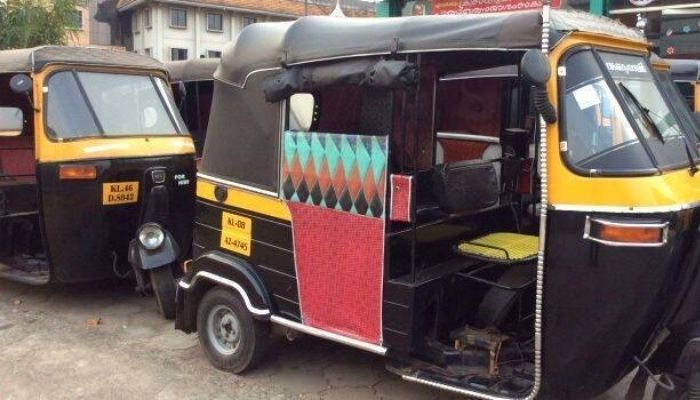 ഓട്ടോകൾക്ക് ഓണസമ്മാനം 300 രൂപയുടെ ഇന്ധനം
