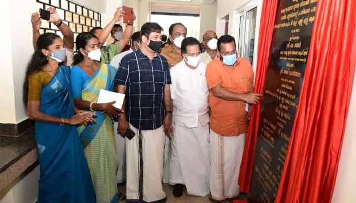 ആലപ്പുഴ:  ജില്ലയിലെ രണ്ടാമത്തെ ദുരിതാശ്വാസ അഭയ കേന്ദ്രം ചെറുതനയില്‍ പ്രവര്‍ത്തനം തുടങ്ങി