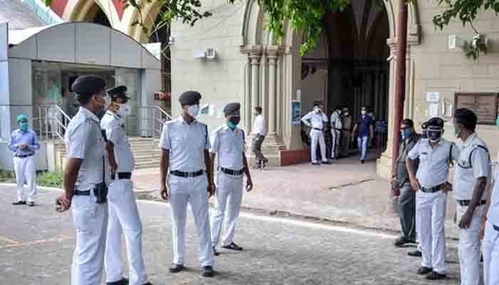 ബംഗാളില്‍ വീണ്ടും ഇഡിയുടെ വേട്ട: നാരദ ഒളിക്യാമറ കേസില്‍ രണ്ട് മന്ത്രിമാര്‍ക്കെതിരേ കുറ്റപത്രം