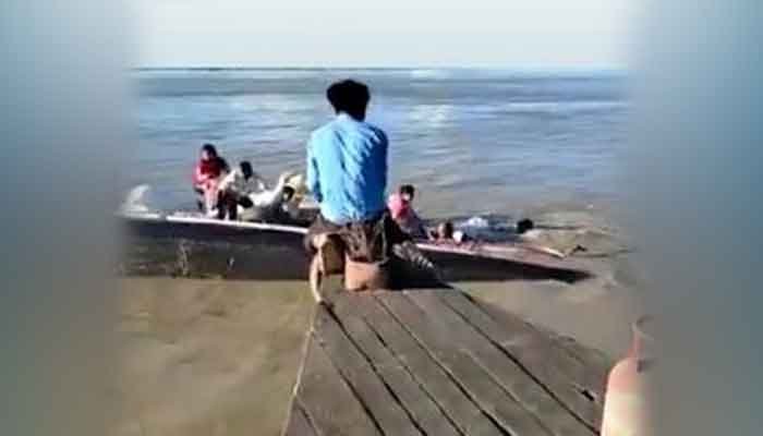 ബ്രഹ്മപുത്രയില്‍ ബോട്ടുകള്‍ തമ്മില്‍ കൂട്ടിയിടിച്ചുണ്ടായ അപകടത്തില്‍ നിരവധി പേരെ കാണാതായതായി റിപ്പോര്‍ട്ട്