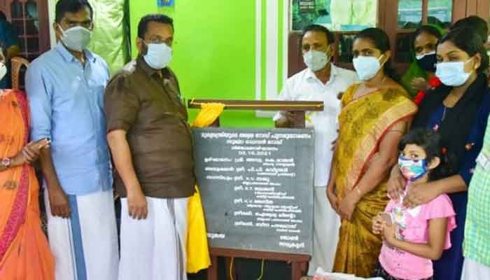 തൃശ്ശൂർ: പ്രളയത്തിൽ തകർന്ന കേരളത്തെ പുനർനിർമ്മിക്കാൻ സമഗ്രമായ പ്രവർത്തനങ്ങൾ: റവന്യൂമന്ത്രി കെ.രാജൻ