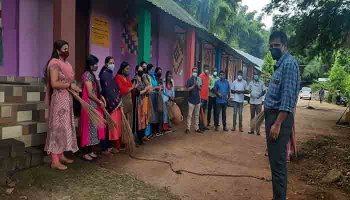 കേരള എൻ ജി ഒ യൂണിയൻ കട്ടപ്പന ഏരിയ കമ്മിറ്റിയുടെ നേത്യത്വത്തിൽ വിദ്യാഭ്യാസ സ്ഥാപനങ്ങളിൽ ശുചികരണം നടത്തി