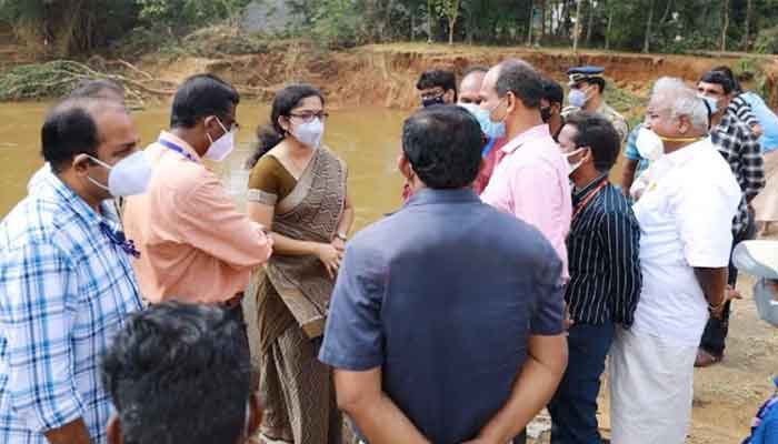 പത്തനംതിട്ട: മണിമലയാറിന്റെ നീരൊഴുക്ക് പുനസ്ഥാപിക്കാന്‍ യുദ്ധകാല അടിസ്ഥാനത്തില്‍ നടപടി ആരംഭിച്ചു: ജില്ലാ കളക്ടര്‍