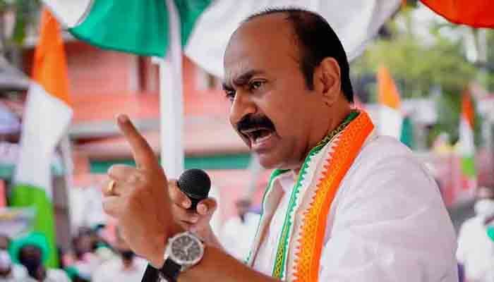 പ്രതിപക്ഷനേതാവിനെ അവഹേളിച്ച രണ്ടുപേര്‍ക്കെതിരെ പോലീസ്‌ കേസ്‌