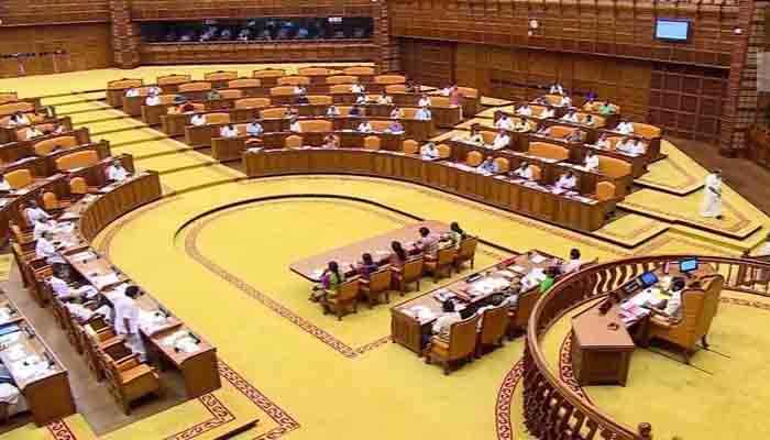 ഇന്ധന വില വർധനവ്: പ്രതിപക്ഷം നിയമസഭയില്‍ അടിയന്തര പ്രമേയത്തിന് നോട്ടീസ് നൽകി