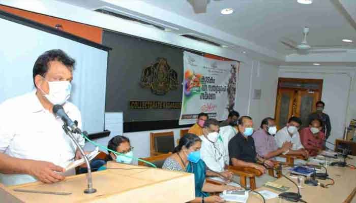കാസർകോട്: കാടകം വനസത്യാഗ്രഹസ്മരണയില്‍ ജില്ല സ്വാതന്ത്ര്യ സമരത്തിലെ അവിസ്മരണീയ ചരിത്രം അനുസ്മരിച്ച് ജനപ്രതിനിധികളും ചരിത്രകാരന്മാരും