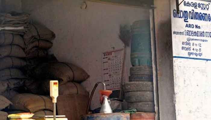 റേഷൻ വ്യാപാരികൾക്ക് ആനുകൂല്യം: കോവിഡ് ബാധിച്ച് മരണപ്പെട്ട റേഷൻ വ്യാപാരികൾക്ക് സൗജന്യ ഇൻഷ്വറൻസ്