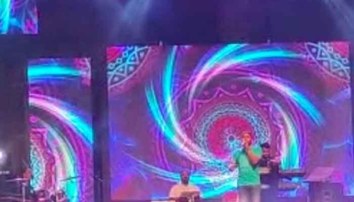 കോഴിക്കോട്: സംഗീത സാന്ദ്രമായി കോഴിക്കോട് ബീച്ച്