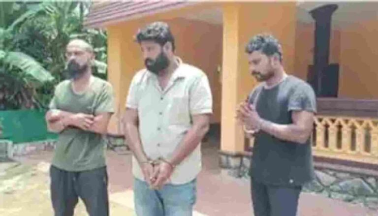 വയനാട്ടിൽ കർണാടക സ്വദേശിയായ യുവതിയെ കൂട്ടബലാത്സംഗം ചെയ്ത സംഭവത്തിൽ ഒളിവിലായിരുന്ന നാലുപ്രതികൾ കൂടി അറസ്റ്റിൽ