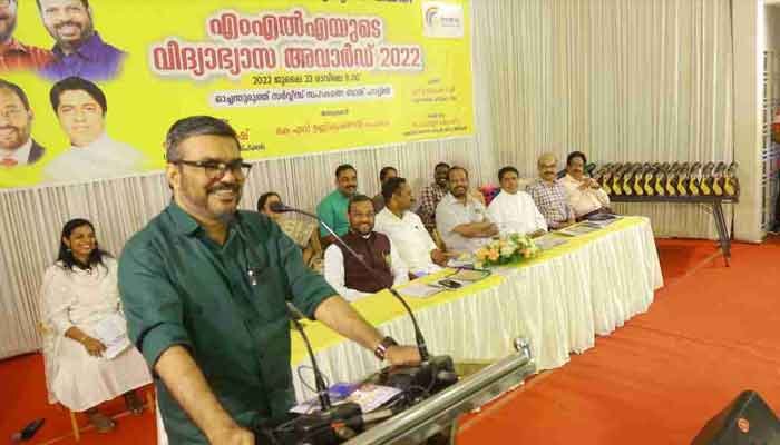 അറിവിനെ ഏറ്റവും നന്നായി വിനിയോഗിക്കുന്ന സംസ്ഥാനമാണ് കേരളം: സ്പീക്കര്‍ എം.ബി രാജേഷ് കെ.എന്‍ ഉണ്ണികൃഷ്ണന്‍ എംഎല്‍എയുടെ വിദ്യാഭ്യാസ അവാര്‍ഡുകള്‍ വിതരണം ചെയ്തു