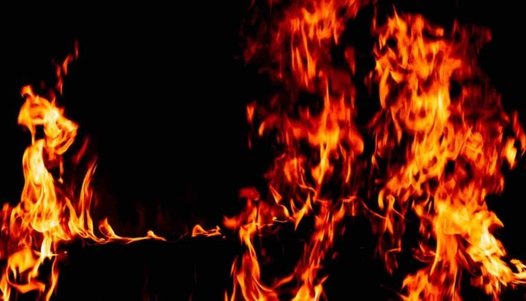 പാചകവാതക സിലിണ്ടര്‍ പൊട്ടിത്തെറിച്ച് വീട് തകര്‍ന്നു
