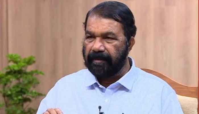 ഖാദിയുൽപ്പന്നങ്ങൾ ധരിക്കുന്നതിലൂടെ പ്രകടിപ്പിക്കുന്നത് സഹജീവി സ്‌നേഹം: മന്ത്രി വി ശിവൻകുട്ടി