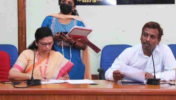 തിരക്കുള്ള സമയത്ത് കണ്ടെയിനർ ലോറികളും ടിപ്പറുകളും കണ്ണൂർ നഗരത്തിൽ പ്രവേശിക്കുന്നത് നിയന്ത്രിക്കും