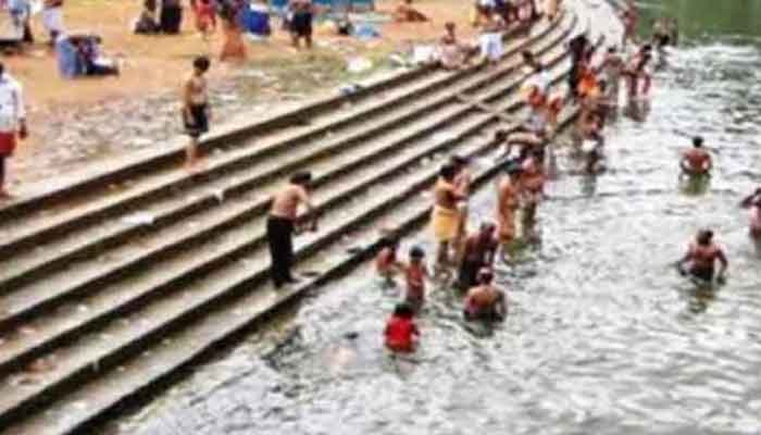 ശബരിമല തീര്‍ഥാടനം: നദികളിലെ അപകടാവസ്ഥ ഒഴിവാക്കുന്നതിന് ബാരിക്കേഡും സുരക്ഷാ ബോര്‍ഡും സ്ഥാപിച്ച് ജലസേചന വകുപ്പ്