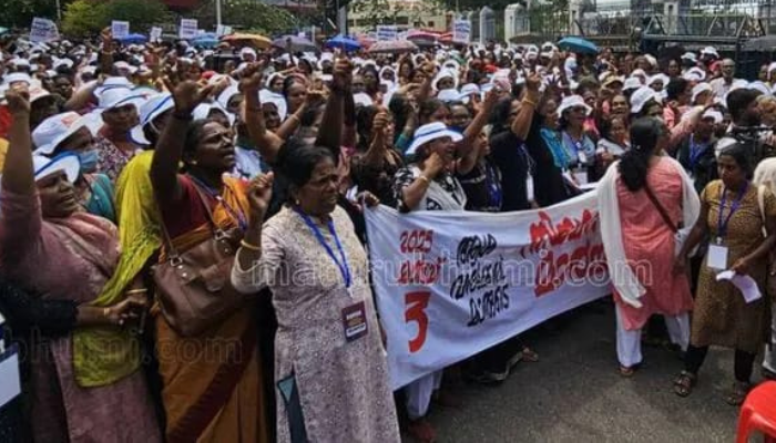 സമരം കടുപ്പിച്ച് ആശാവര്‍ക്കര്‍മാര്‍; നിയമസഭയിലേക്ക് മാര്‍ച്ച്‌